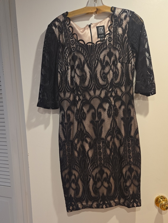 Jax Dresses & Skirts - JAX Black Lace Overlay Midi Dress with Tan Lining